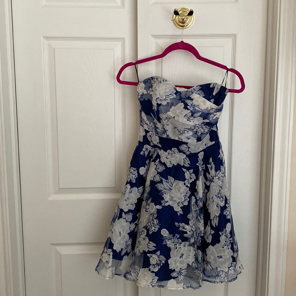 INA Summer/Spring Dress, Size S
